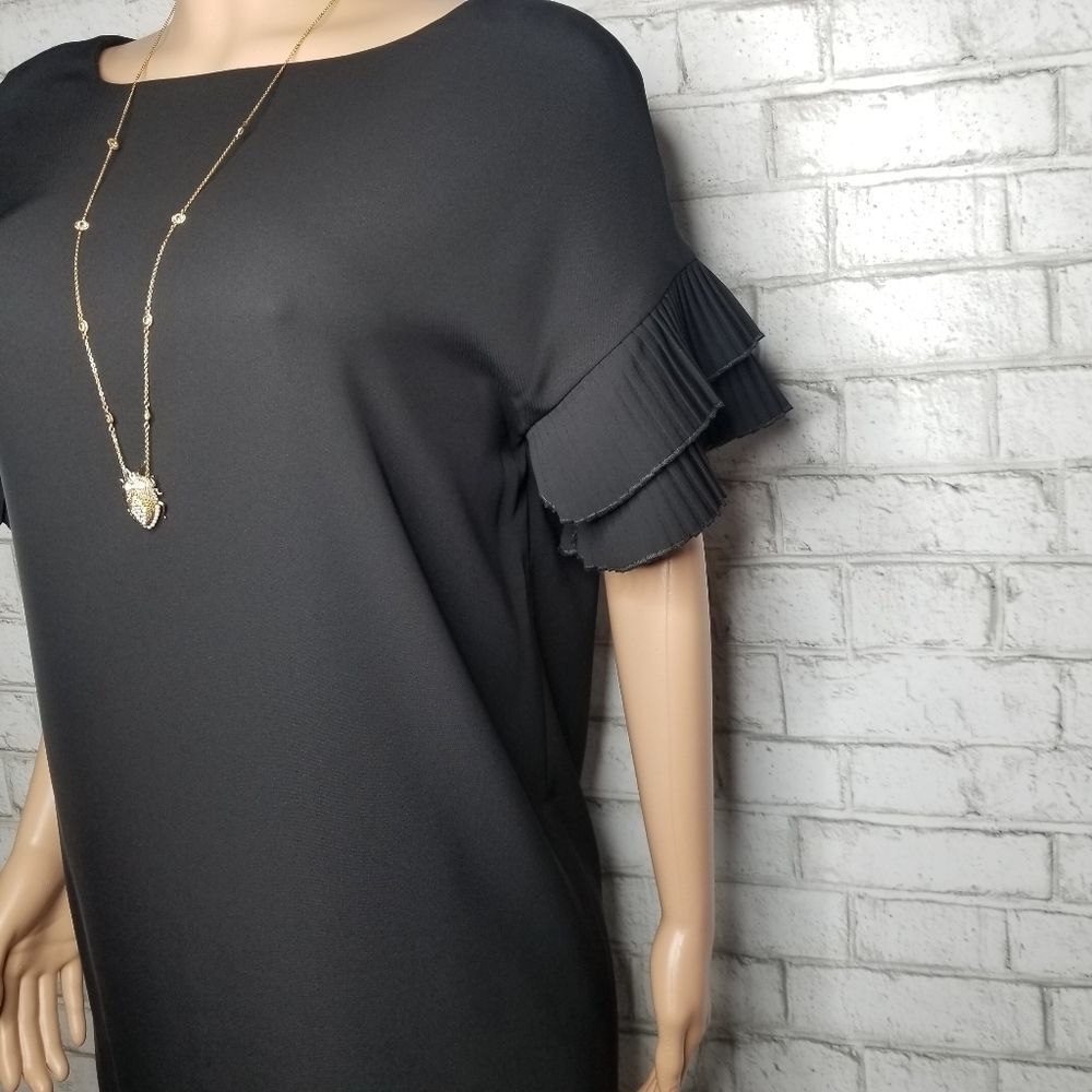 🆕️💥 DKNY Black ruffle sleeves Dress - Picture 3 of 7